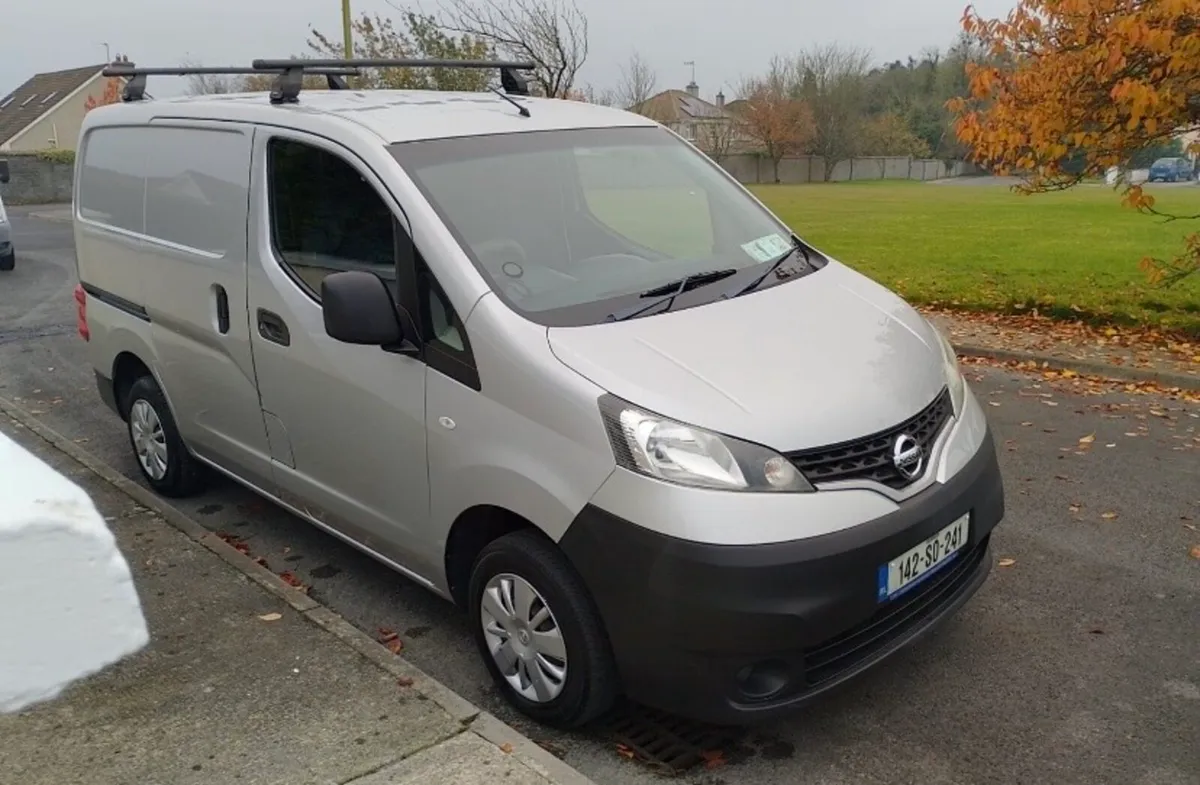 2014 Nissan NV200 - Image 2