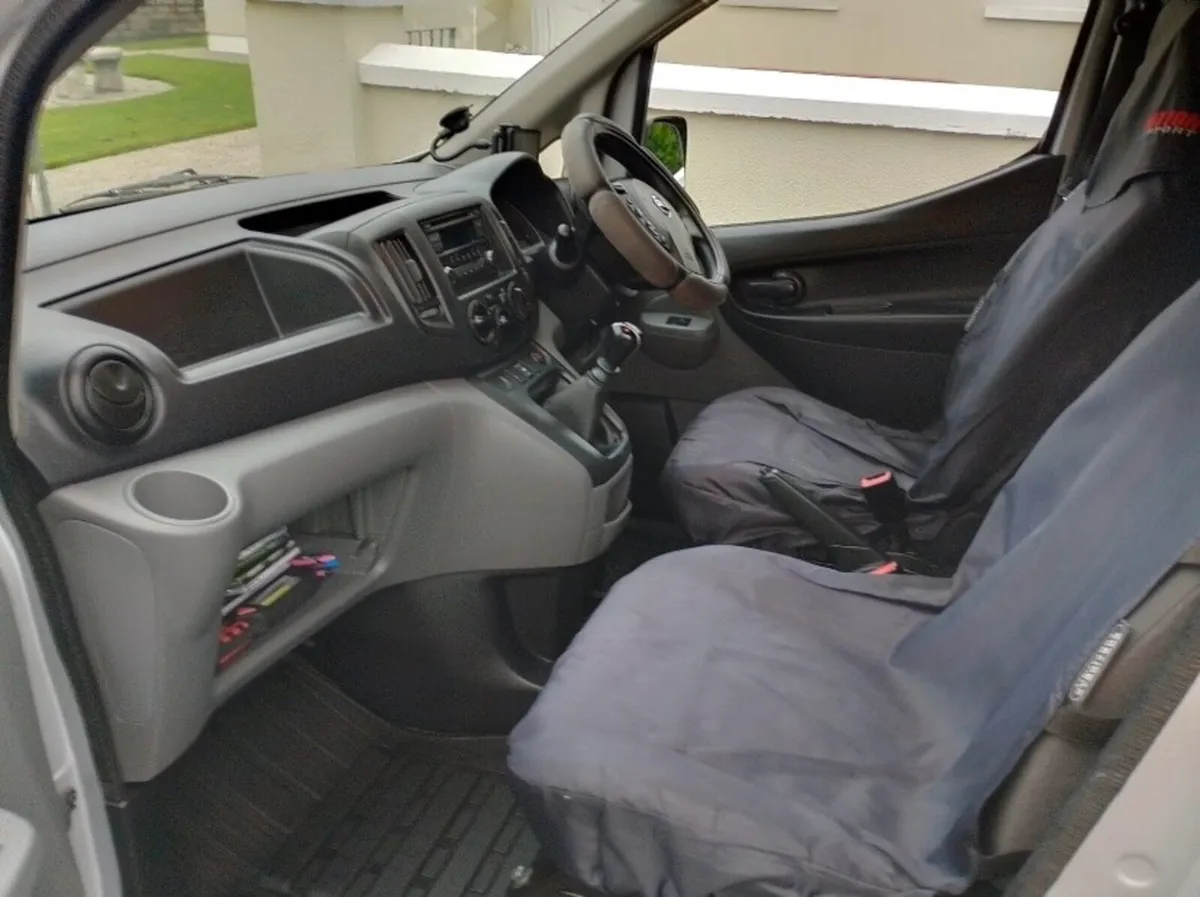 2014 Nissan NV200 - Image 3