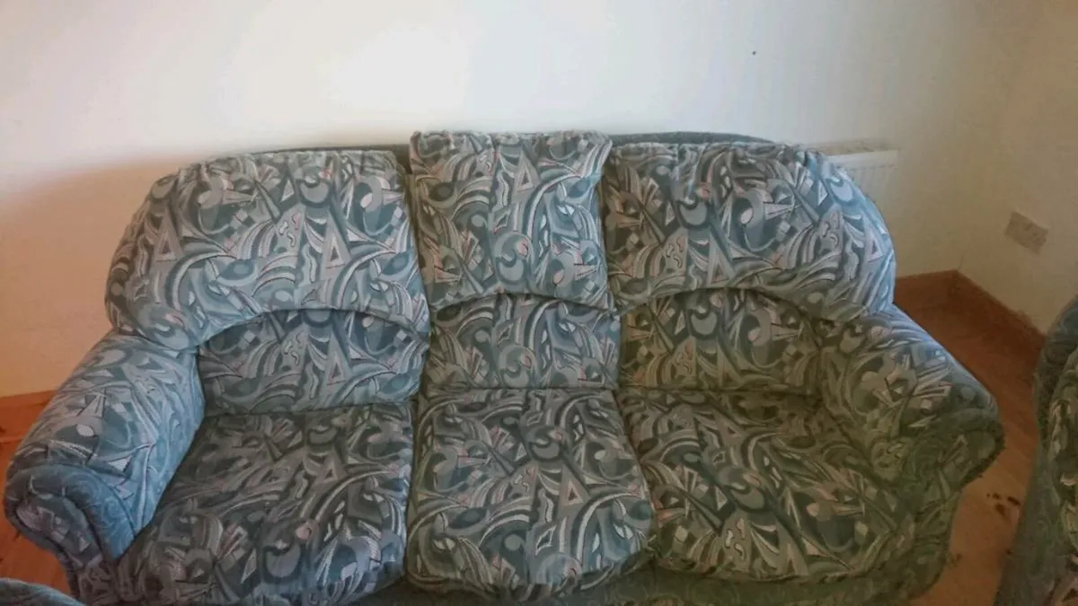 Couch + armchairs free!!!!! - Image 2