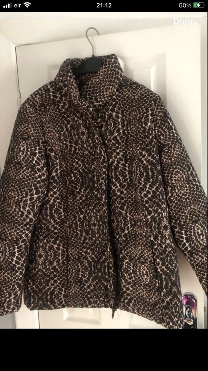 Ladies stunning  jacket size 20 €15 - Image 2