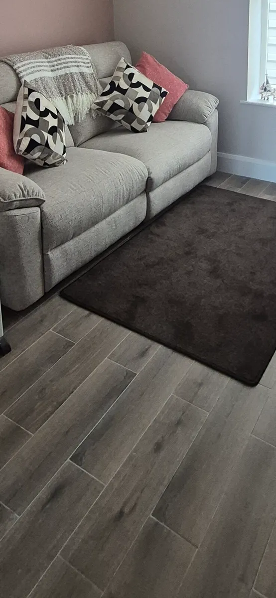 Wood Effect Floor Tiles - Image 3