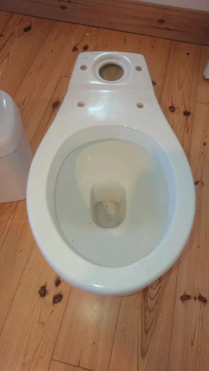 Bathroom ware - Image 3