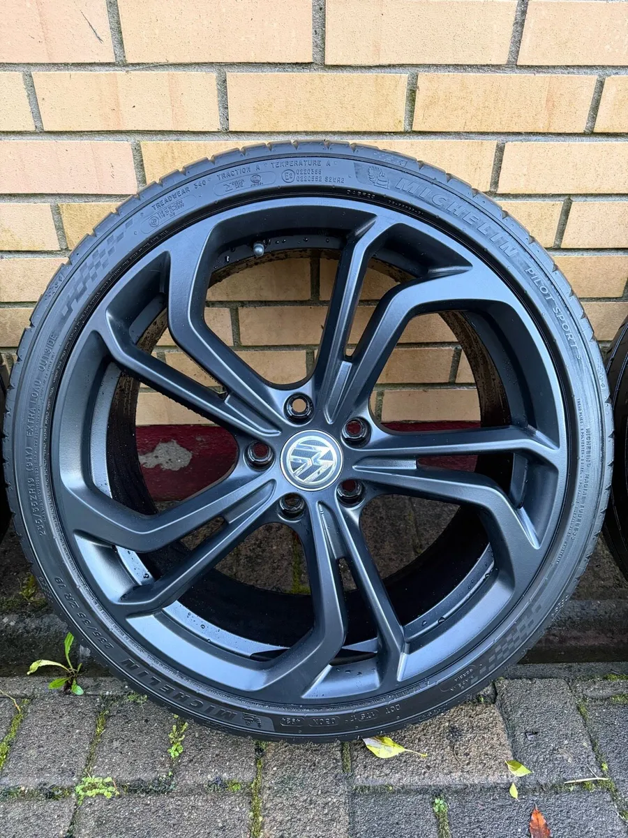 Genuine VW 19” Reifnitz Alloys - Image 3