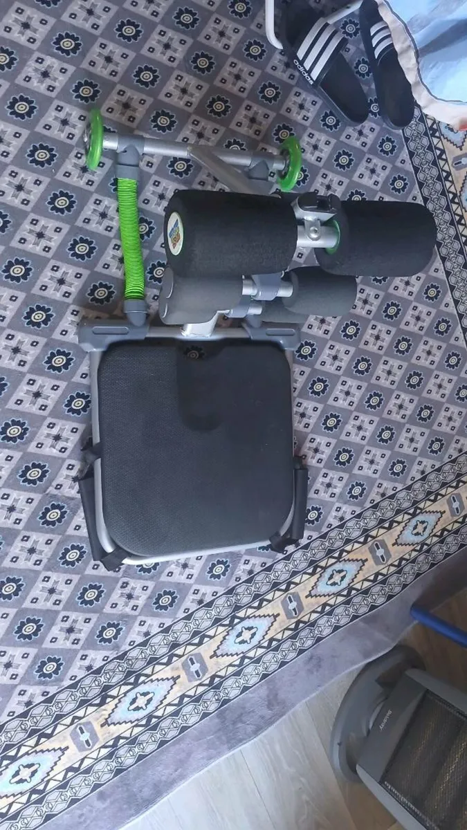 Total core Abs exercise machine - Image 1