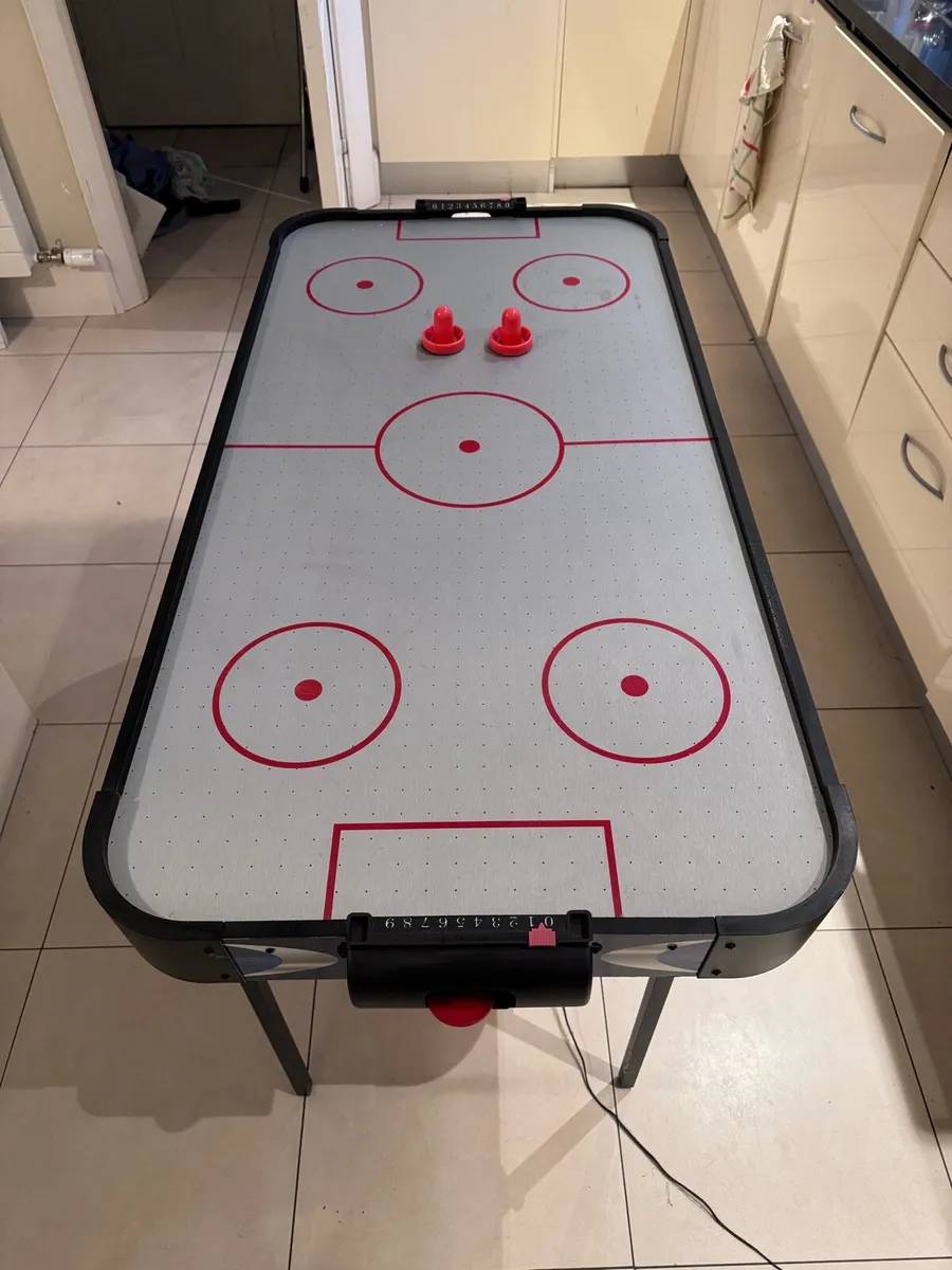 Air Hockey Table - Image 2