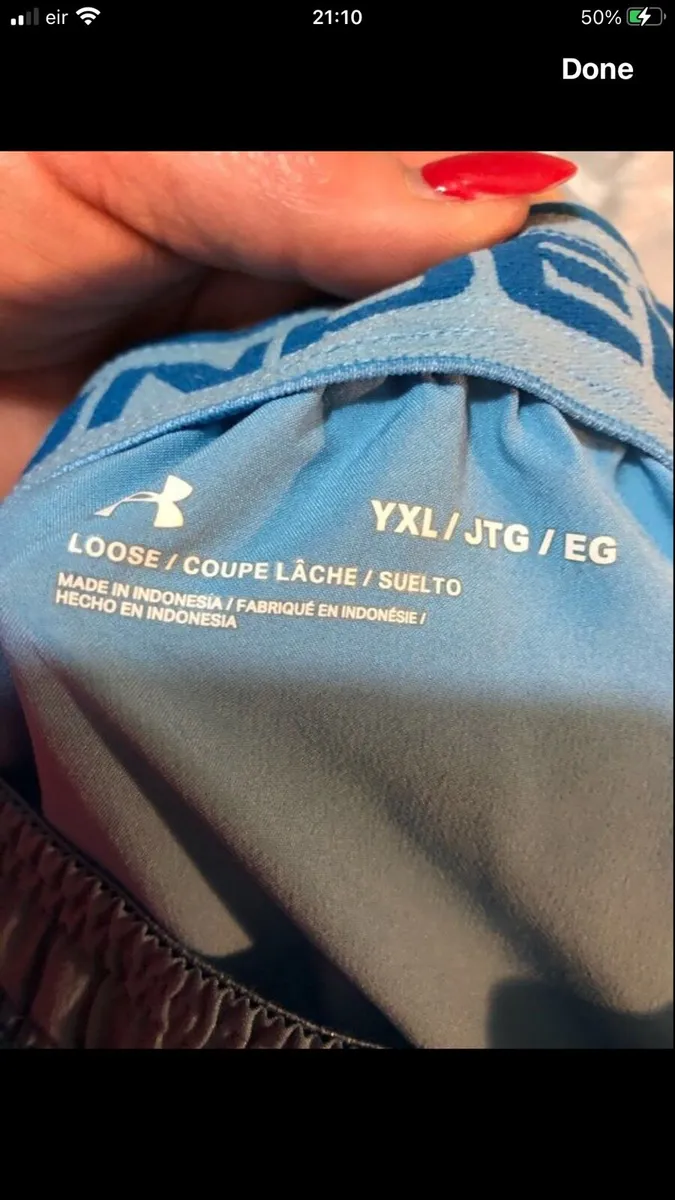 Boys under armour shirts size XL €8 - Image 3