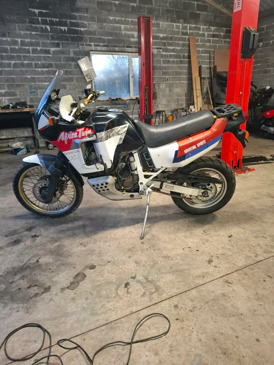 AFRICA TWIN RD04 (PROJECT) - Image 3