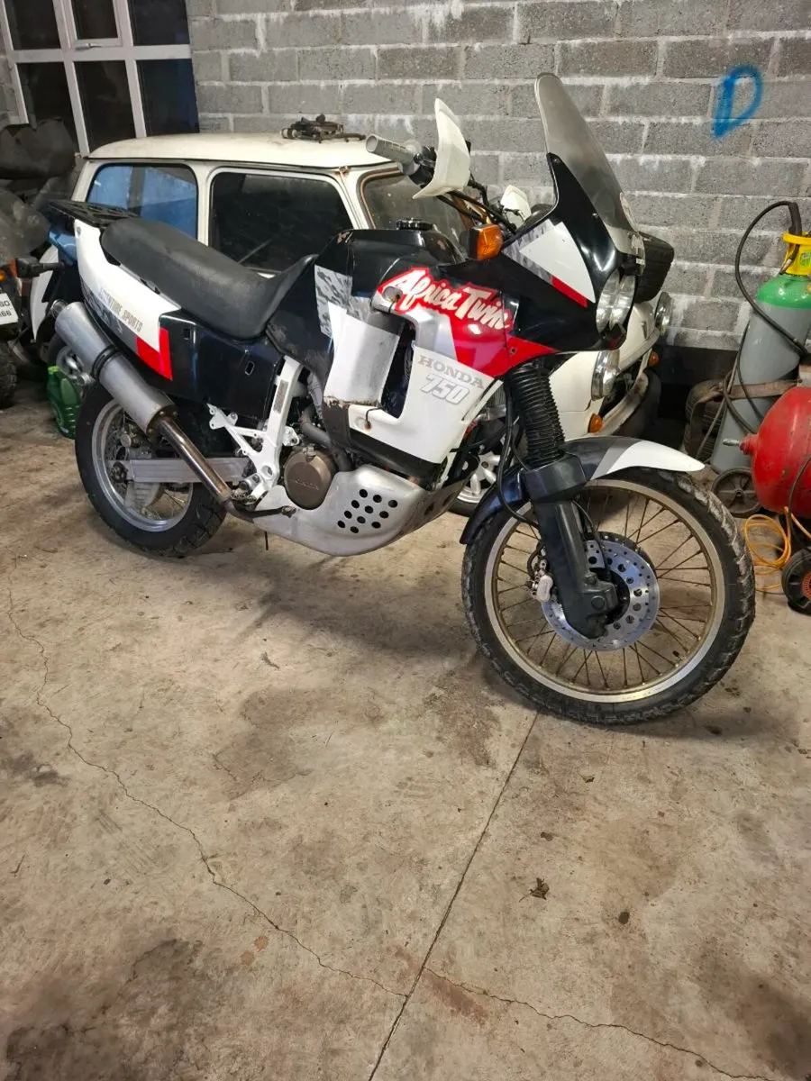 AFRICA TWIN RD04 (PROJECT) - Image 4