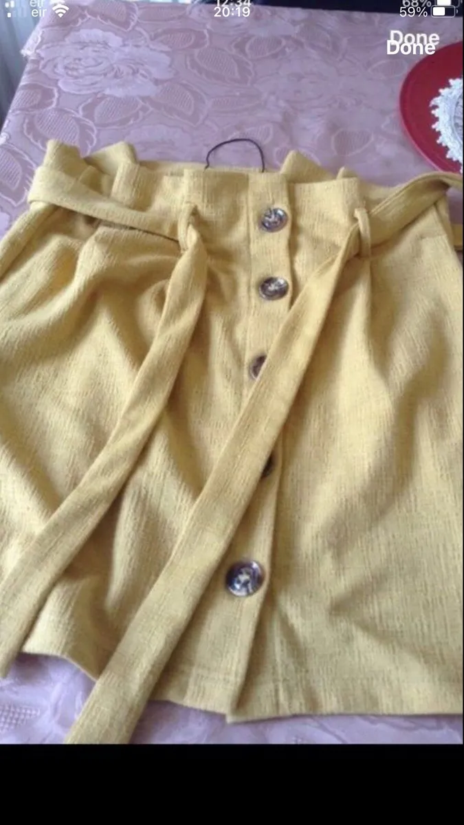 Ladies skirt size 10 €5 - Image 1