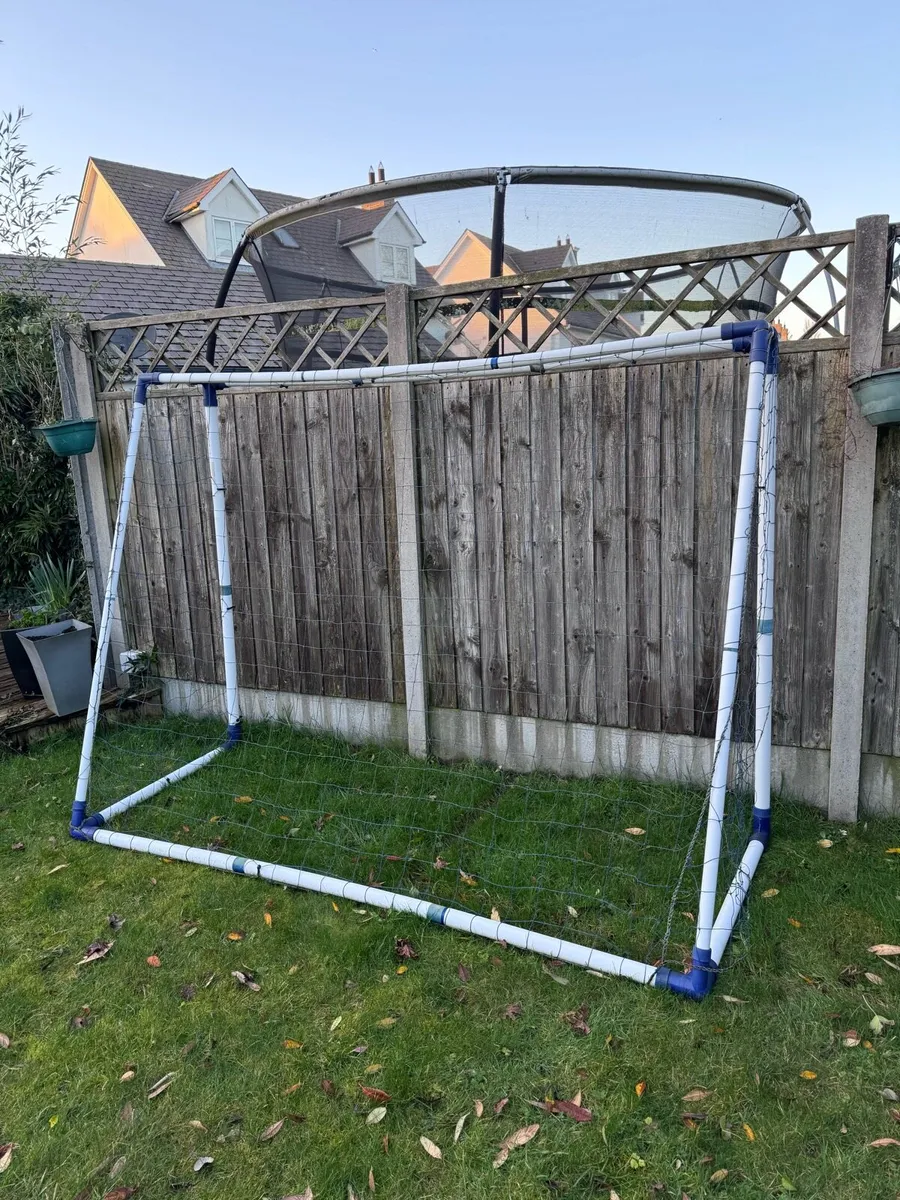 Football goalpost - Image 1