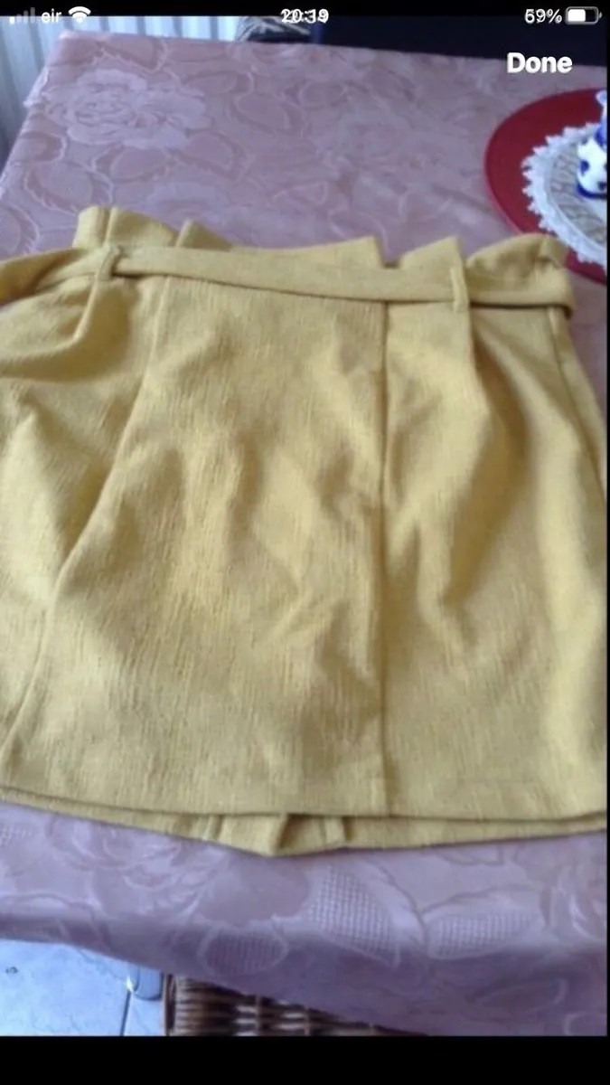 Ladies skirt size 10 €5 - Image 2