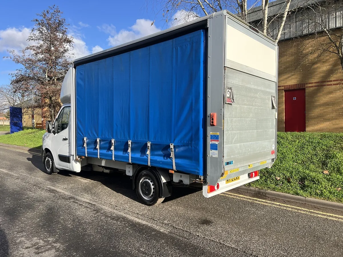 2022 Renault Master Curtainsider Van - Image 3