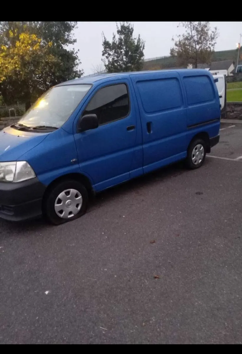 2011 Toyota hiace UK reg - Image 2
