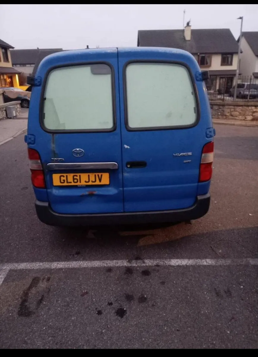 2011 Toyota hiace UK reg - Image 3