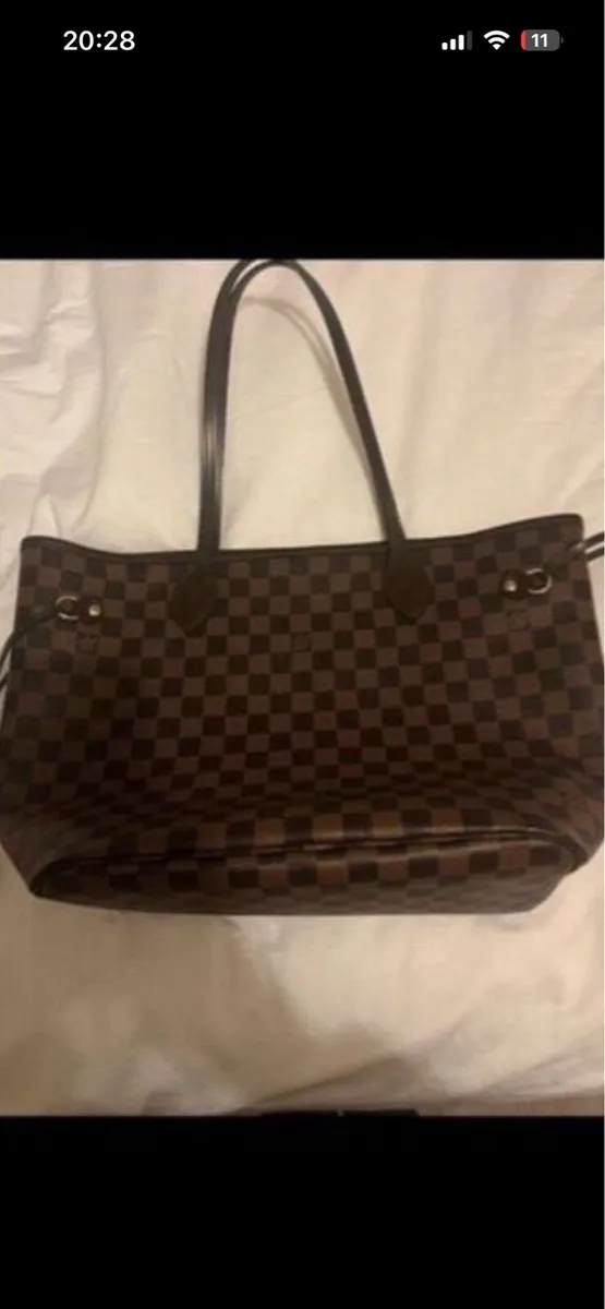 Louis Vuitton Imitation - Image 2