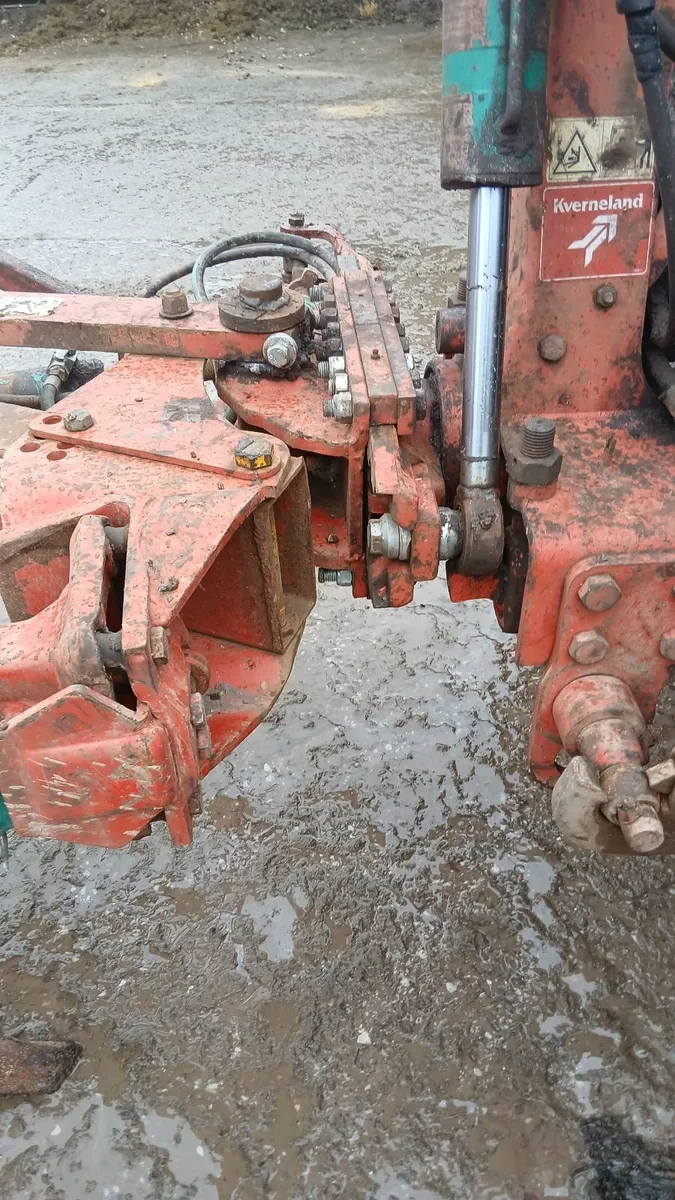 Kverneland plough for sale - Image 3