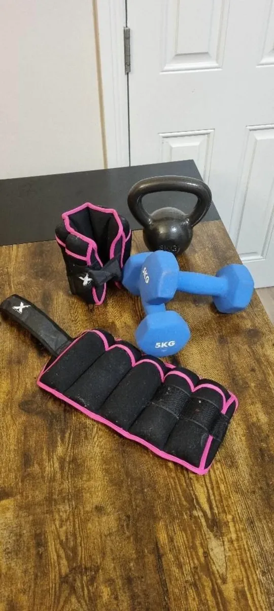 Set of weights - Image 1