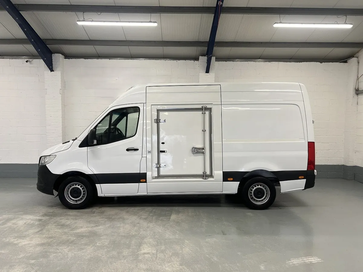 2022 Mercedes-Benz Sprinter Refrigerated Van - Image 3