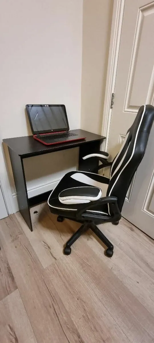 Small home office desk - Image 1