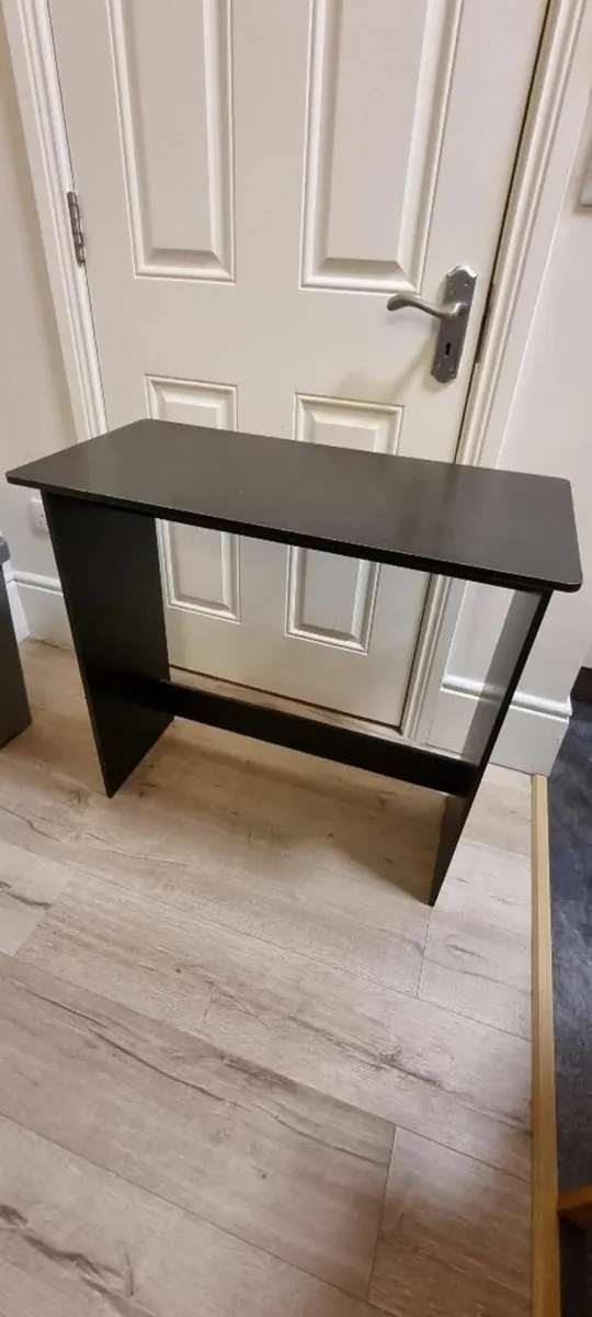 Small home office desk - Image 4