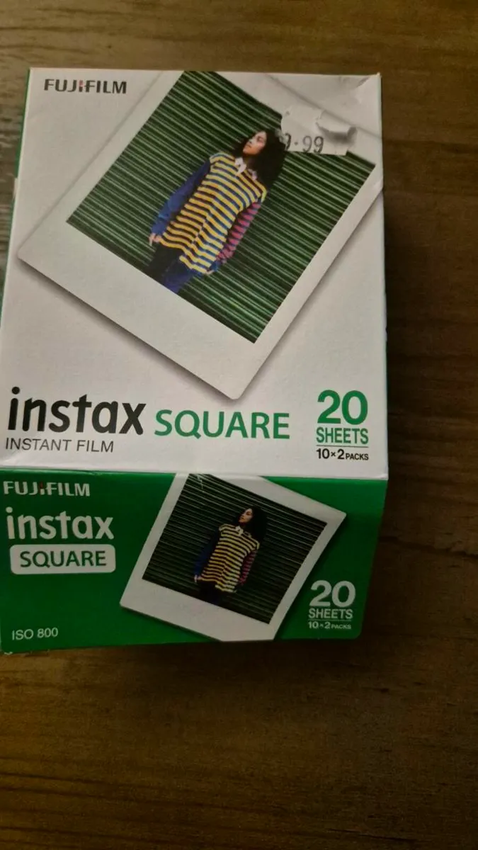 Instax square instant film - Image 1