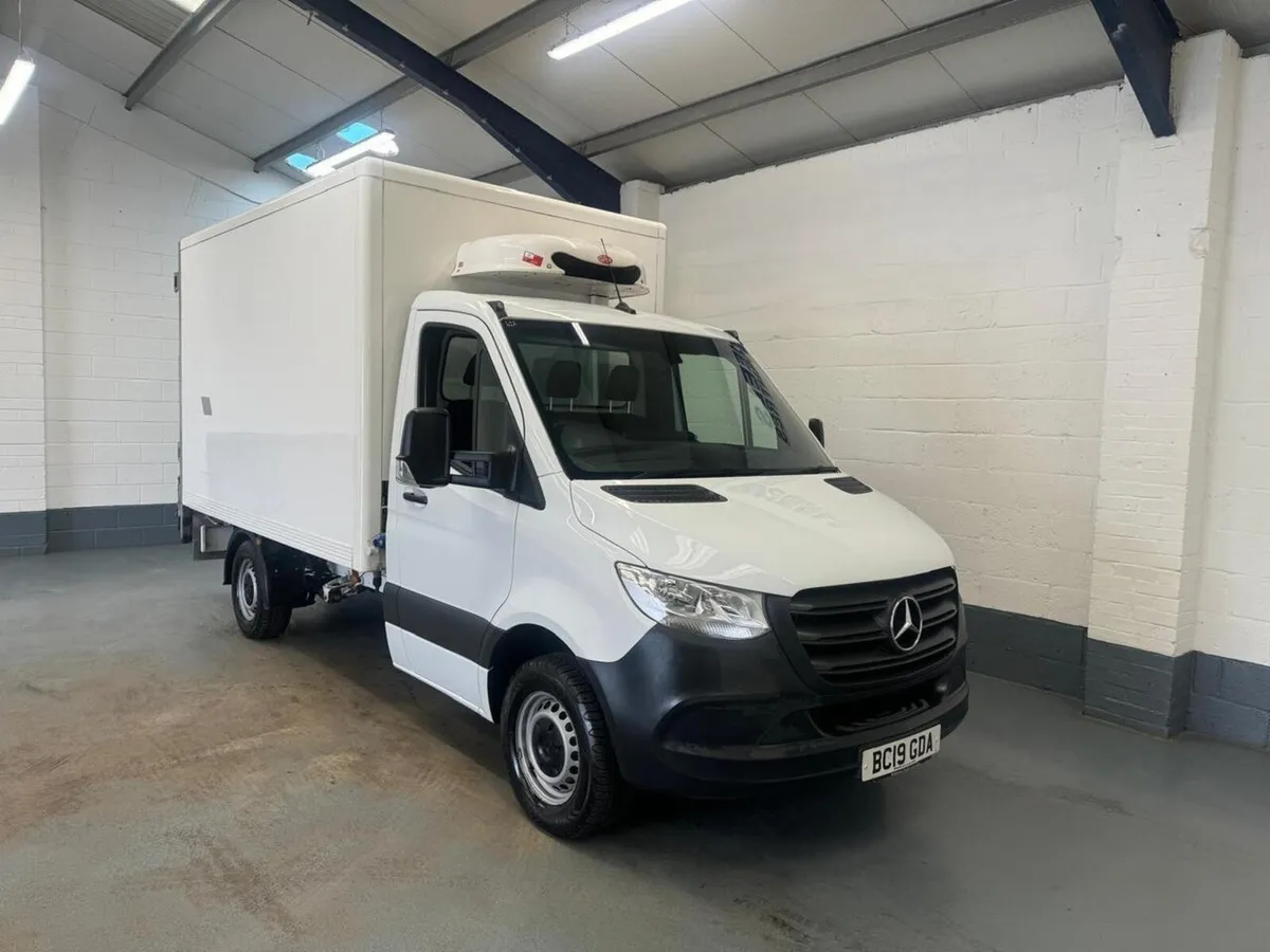2019 Mercedes-Benz Sprinter Refrigerated Van - Image 4