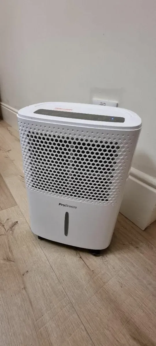 ProBreeze home dehumidifier - Image 1