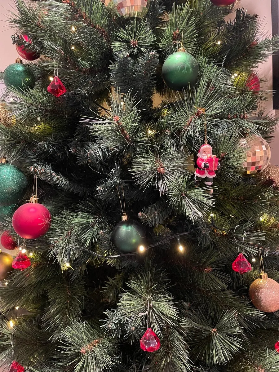 Christmas tree - Image 4