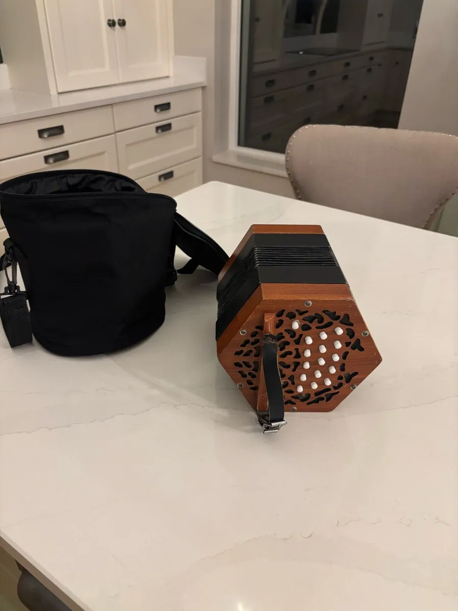 Concertina - Image 1