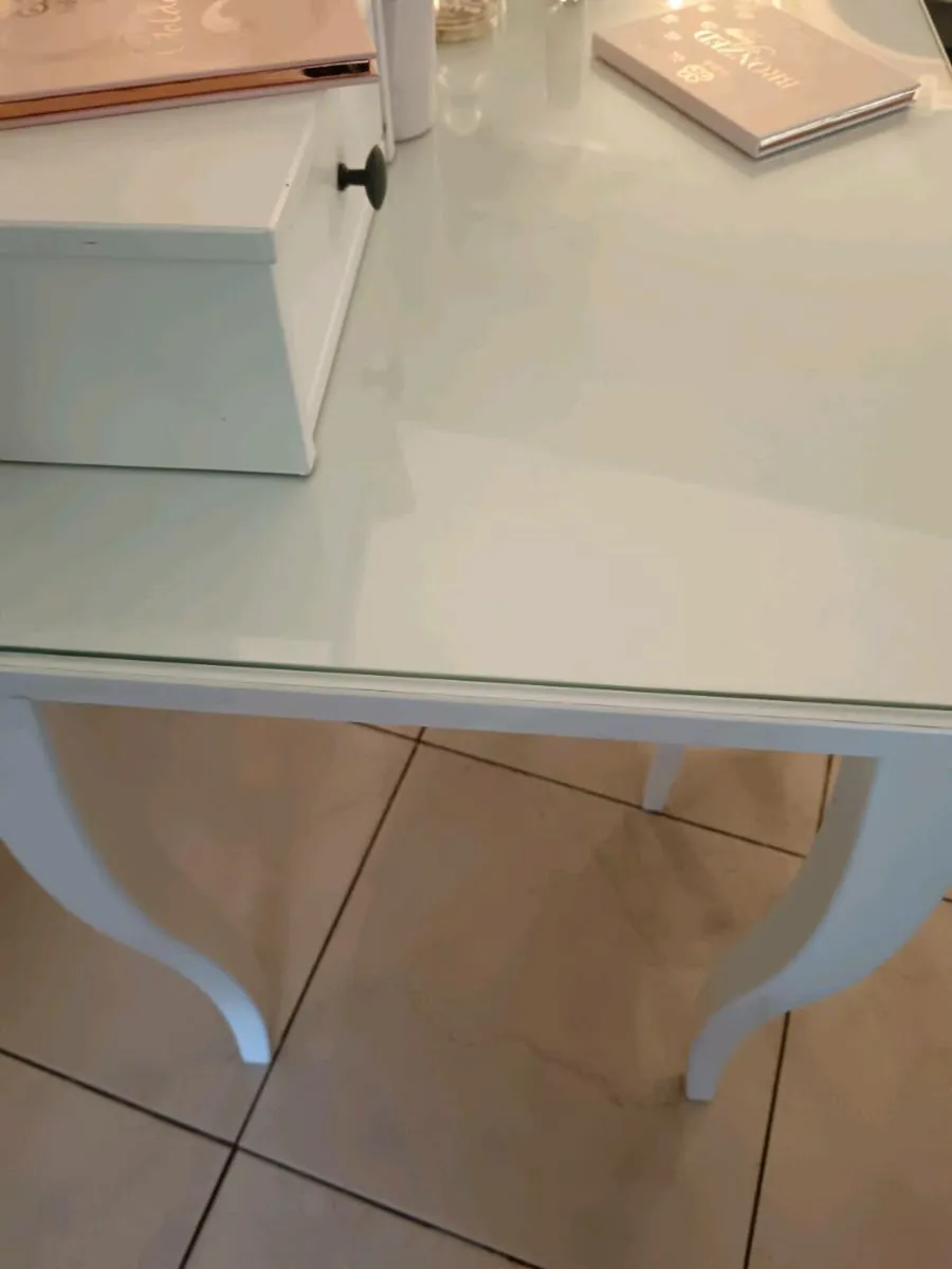 Dressing table and stool - Image 1