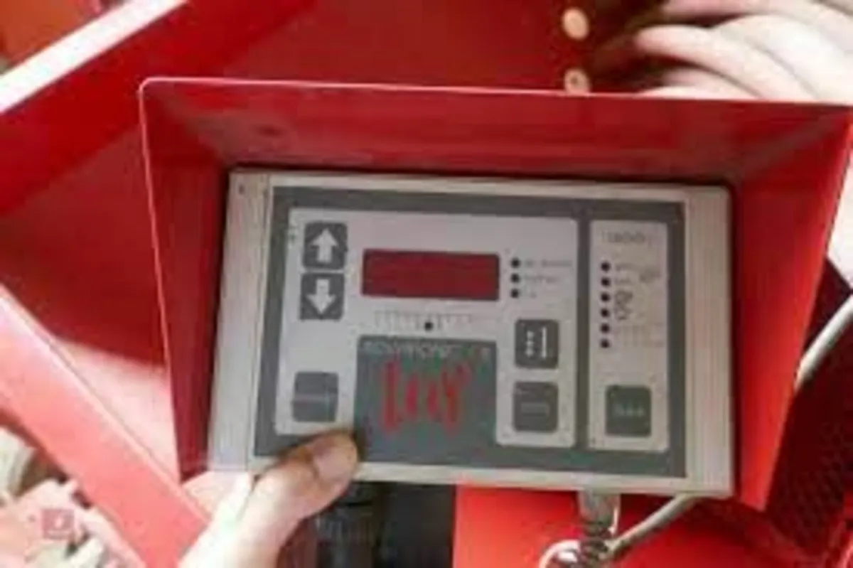 Tyres Sower Wheels Silage Dolly - Image 4