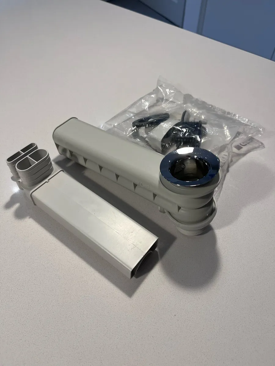 Geberit Clou Basin Waste with Lever - Image 3