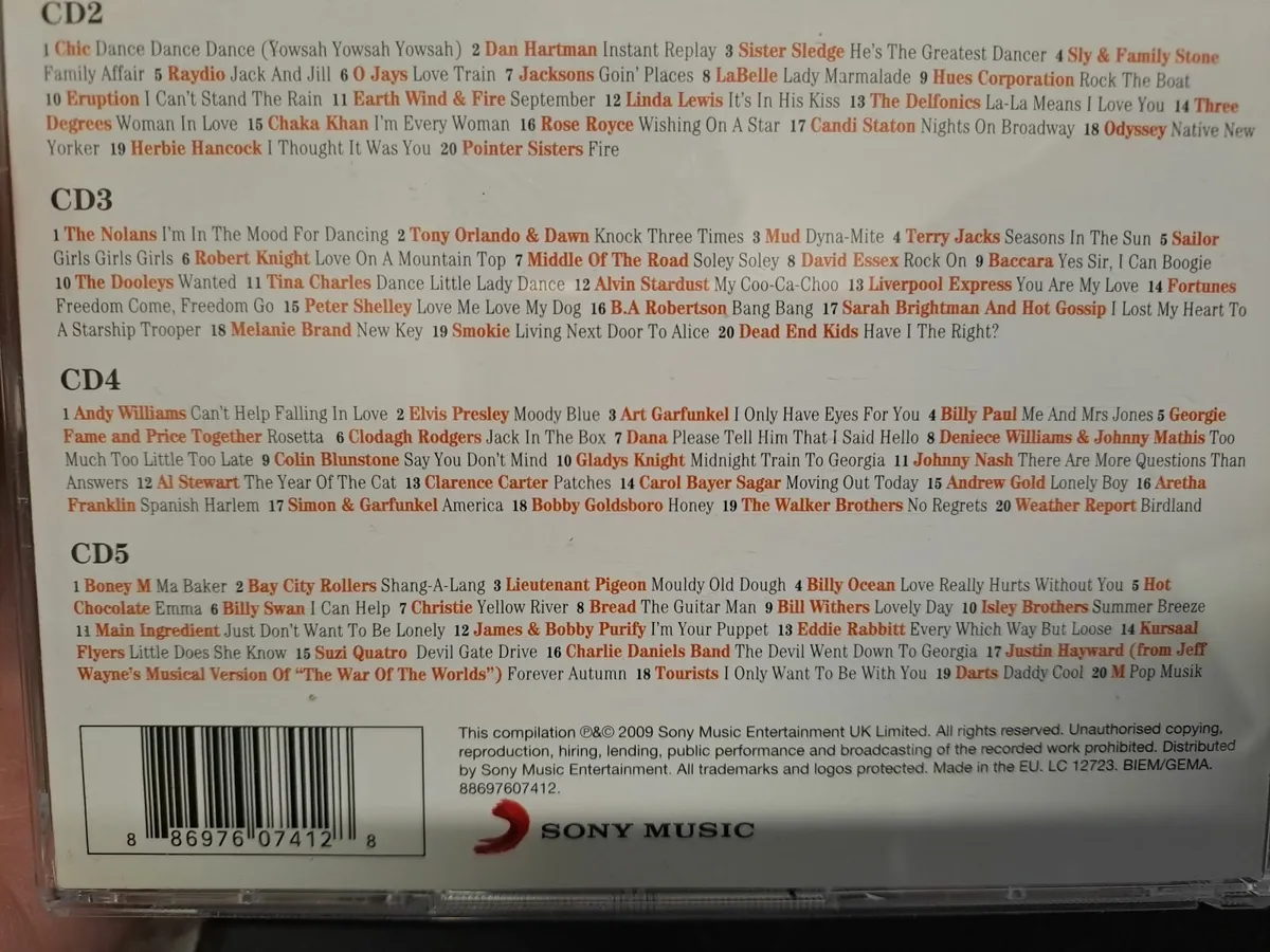 70s – 100 Essential Tracks (5 CD Box Set) - Image 2