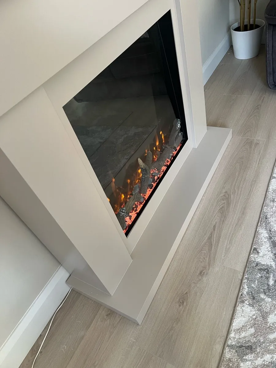 Electric freestanding fireplace - Image 3