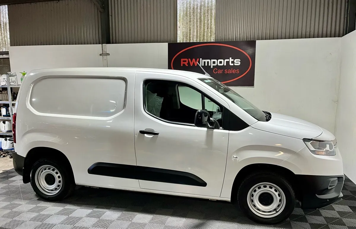 Toyota Proace City 3 x Seater - Image 3