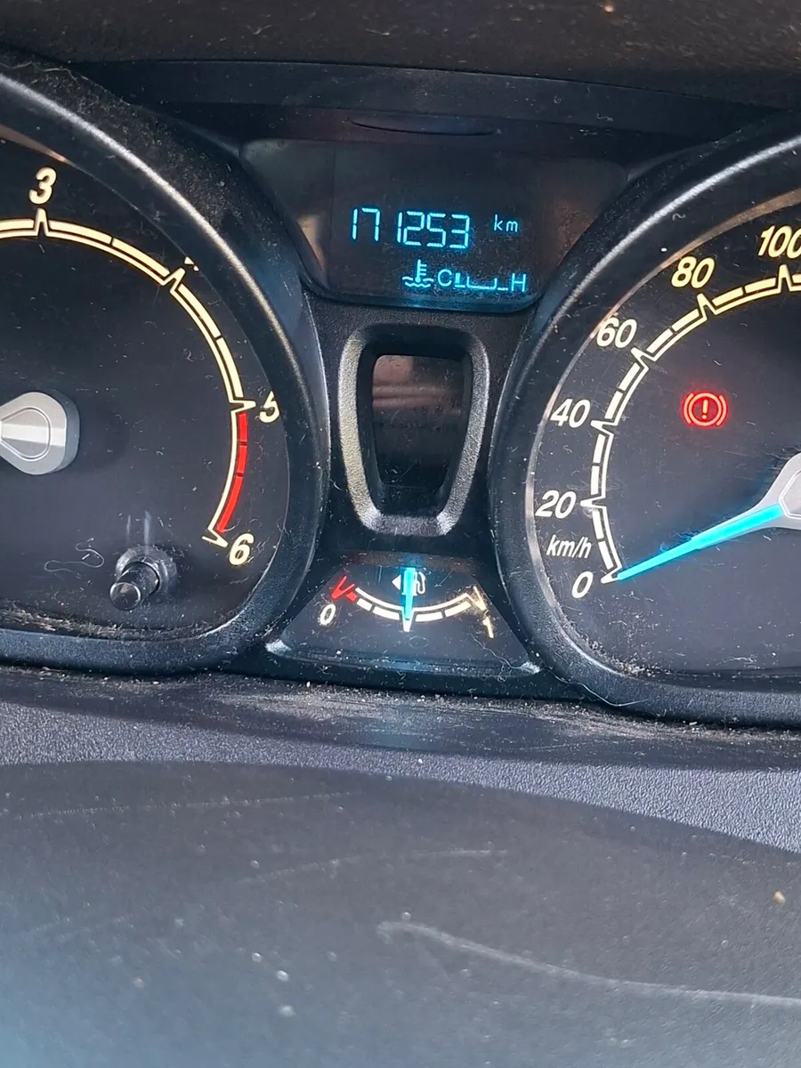 Ford Transit Courier 2014 - Image 4