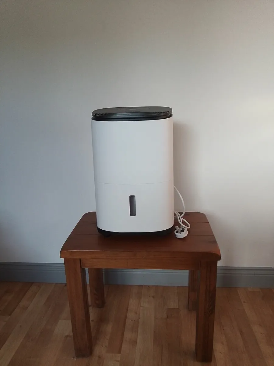 MeacoDry Arete One 12 litre dehumidifier - Image 2