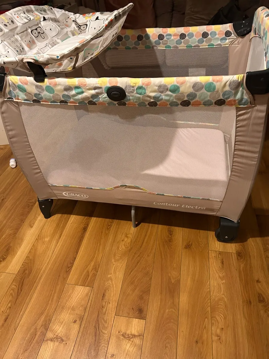 Travel Cot - Graco - Image 1