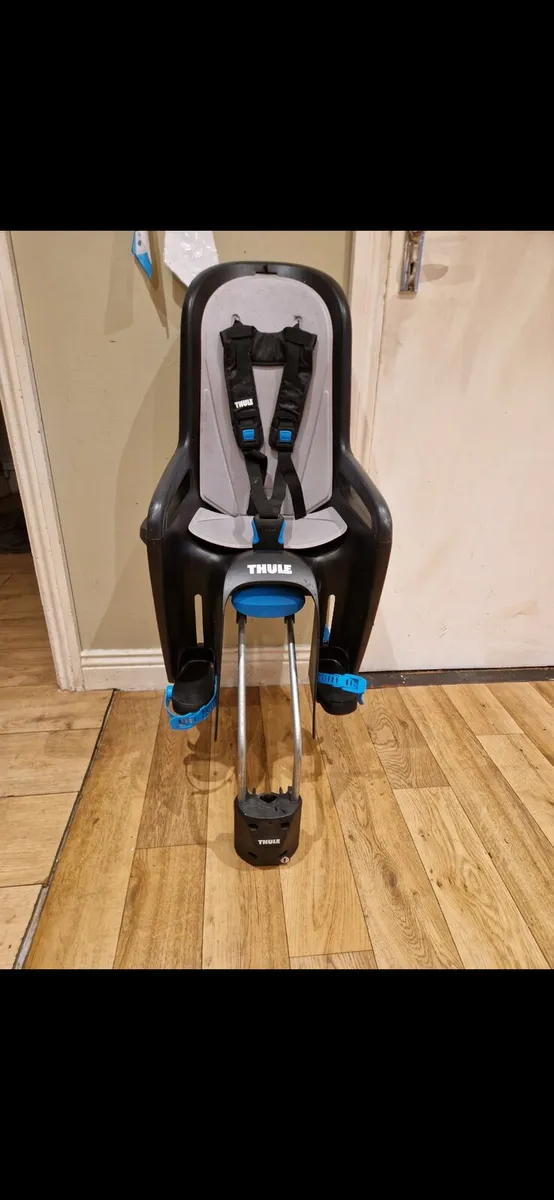 Toddler carrier for bicycle