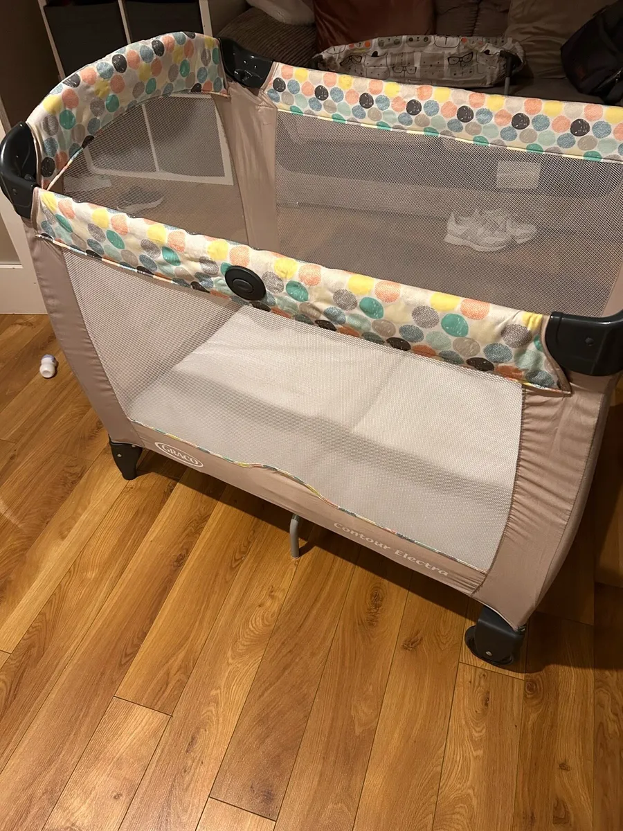 Travel Cot - Graco - Image 3