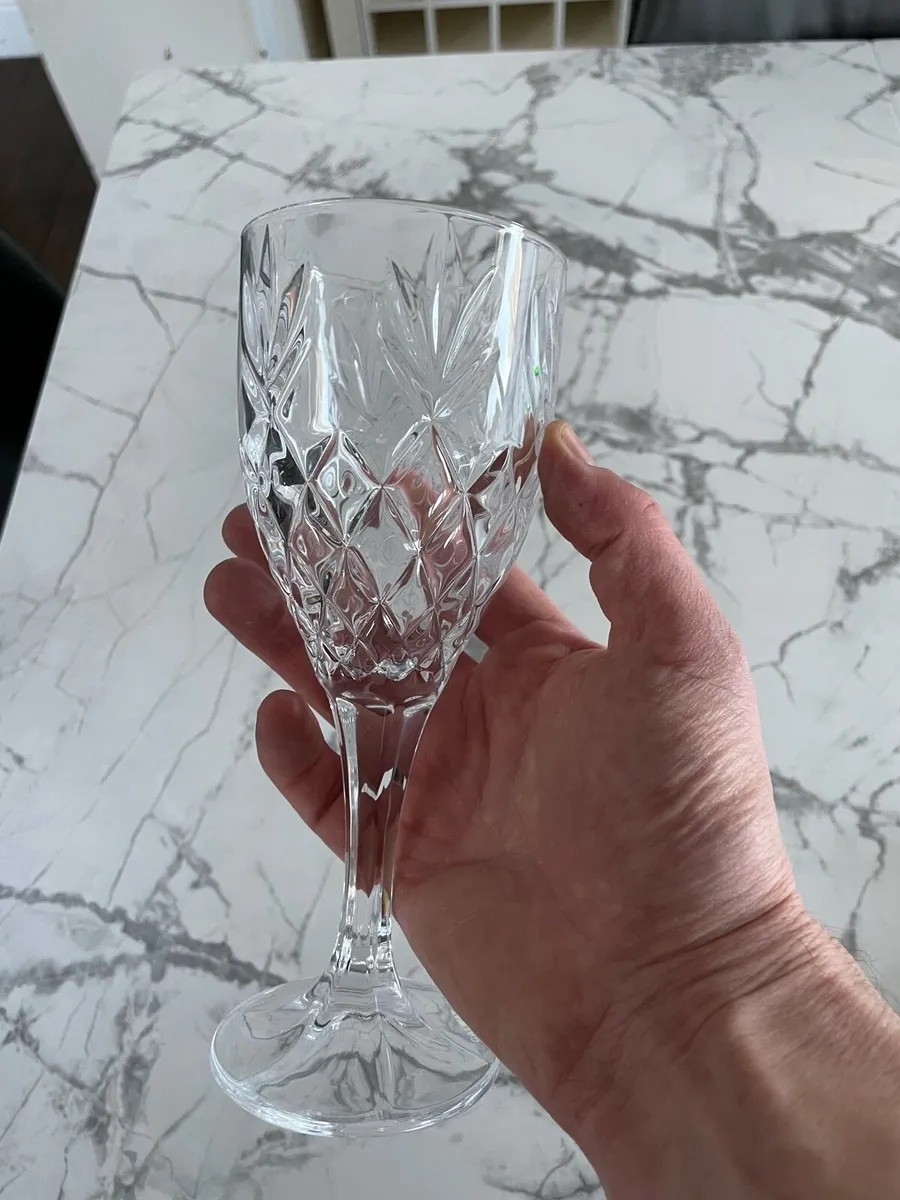 Galway Crystal wine glasses x4 - Image 3