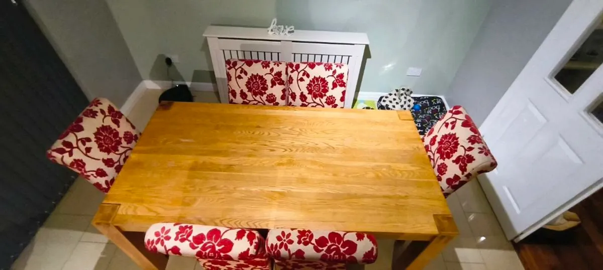 Dining table and chairs - Image 2