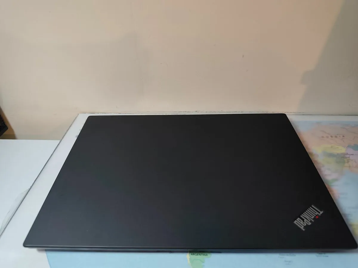 Lenovo ThinkPad T490 Intel i7 8th Gen | 16GB RAM - Image 2