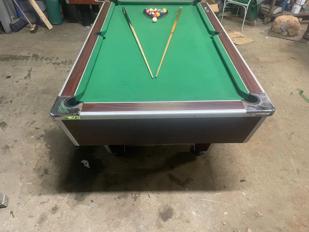 Pool table - Image 3