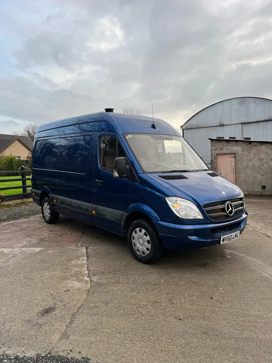 2010 Mercedes sprinter 313 - Image 1