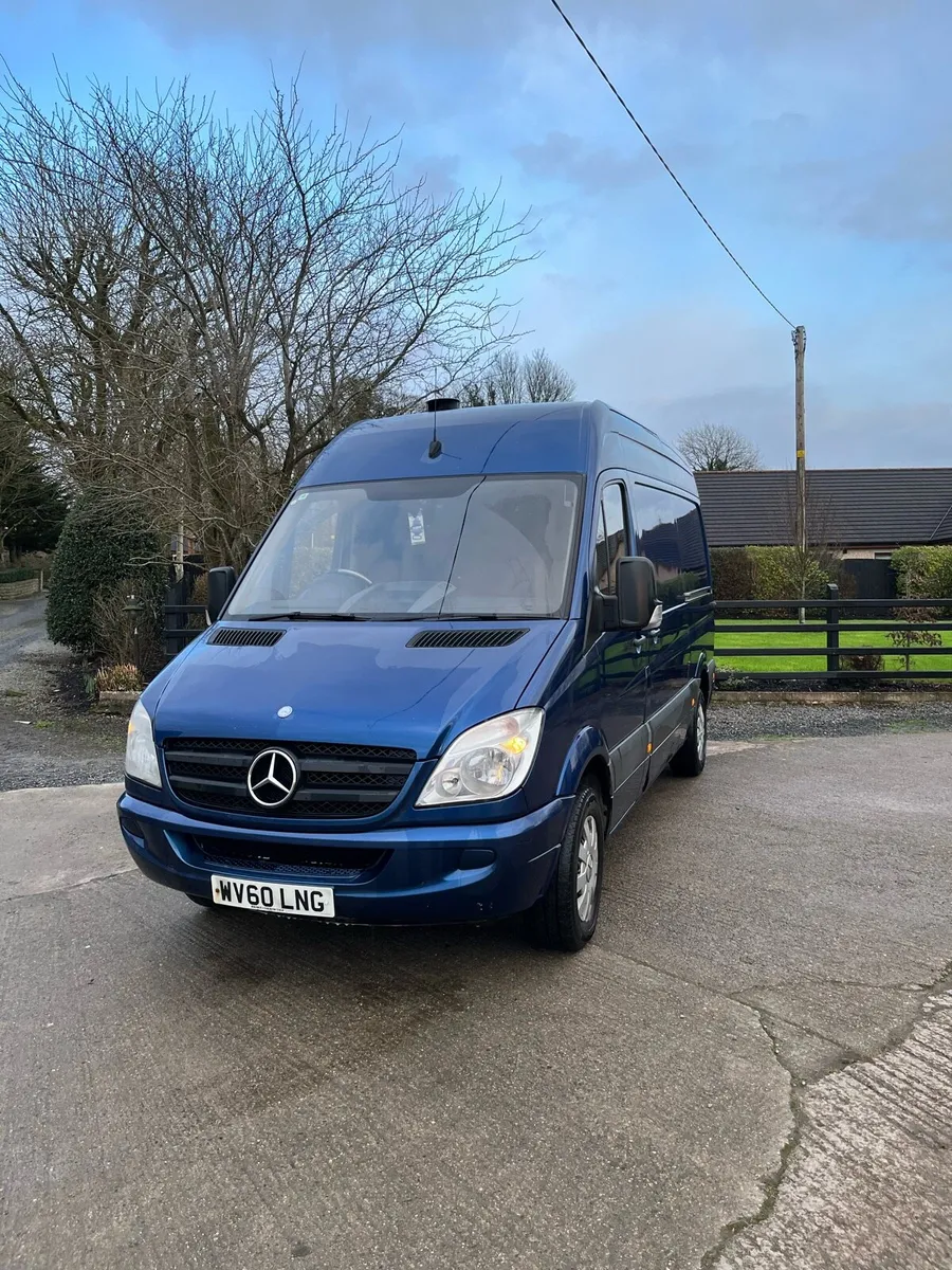 2010 Mercedes sprinter 313 - Image 2
