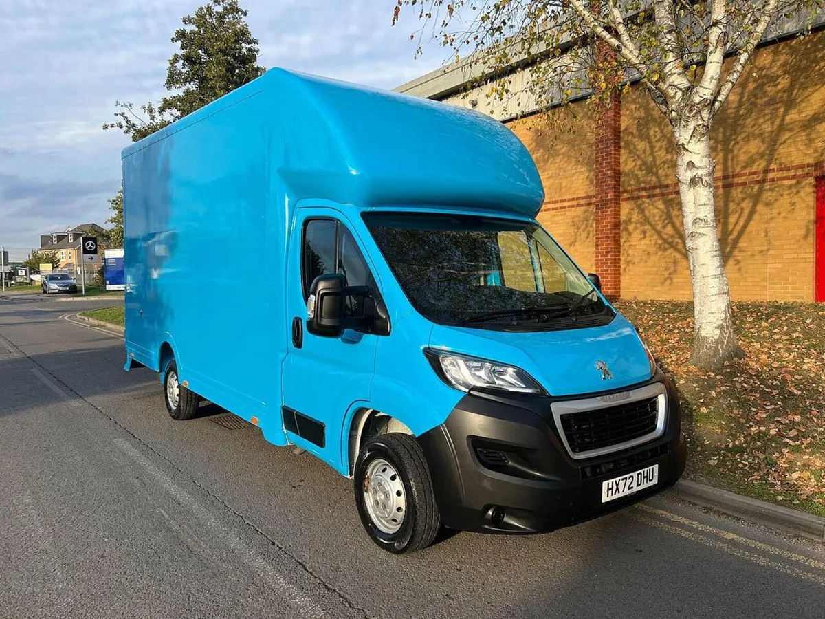 2022 Peugeot Boxer Luton Box Van - Image 2