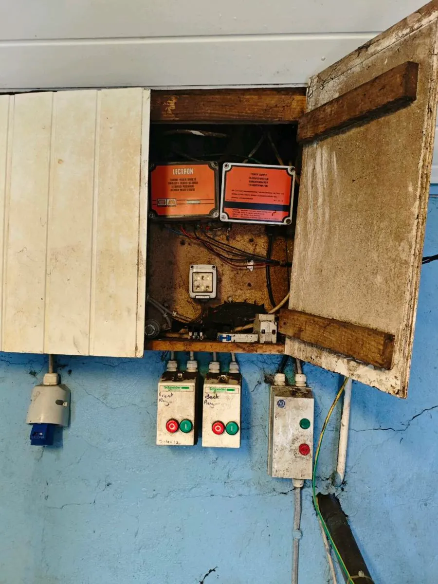 Milking parlour - Image 3