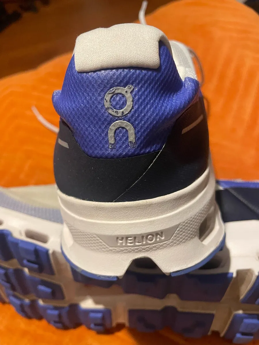 QC runners helion UK 12. Euro 47.5 - Image 2
