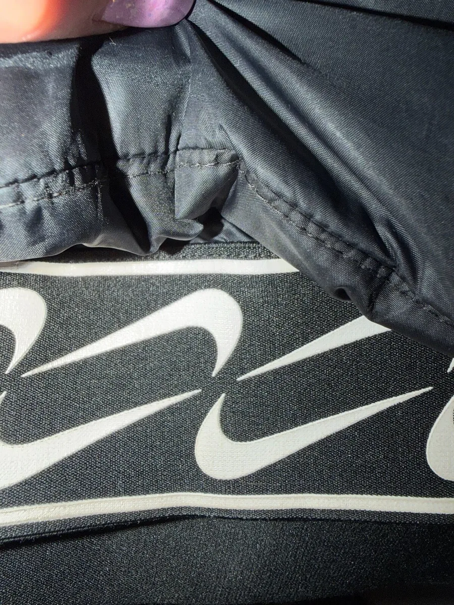 Nike jacket - Image 3